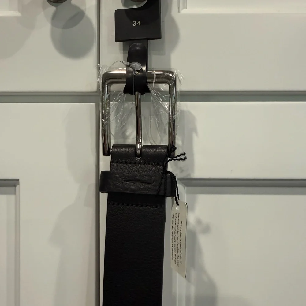 Shinola NWT lightning bolt keeper belt size 34